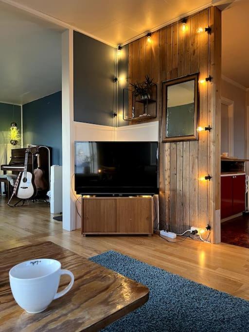 Sjarmerende Hus Med Orkesterplass Til Hav Og Fjell Stave 外观 照片